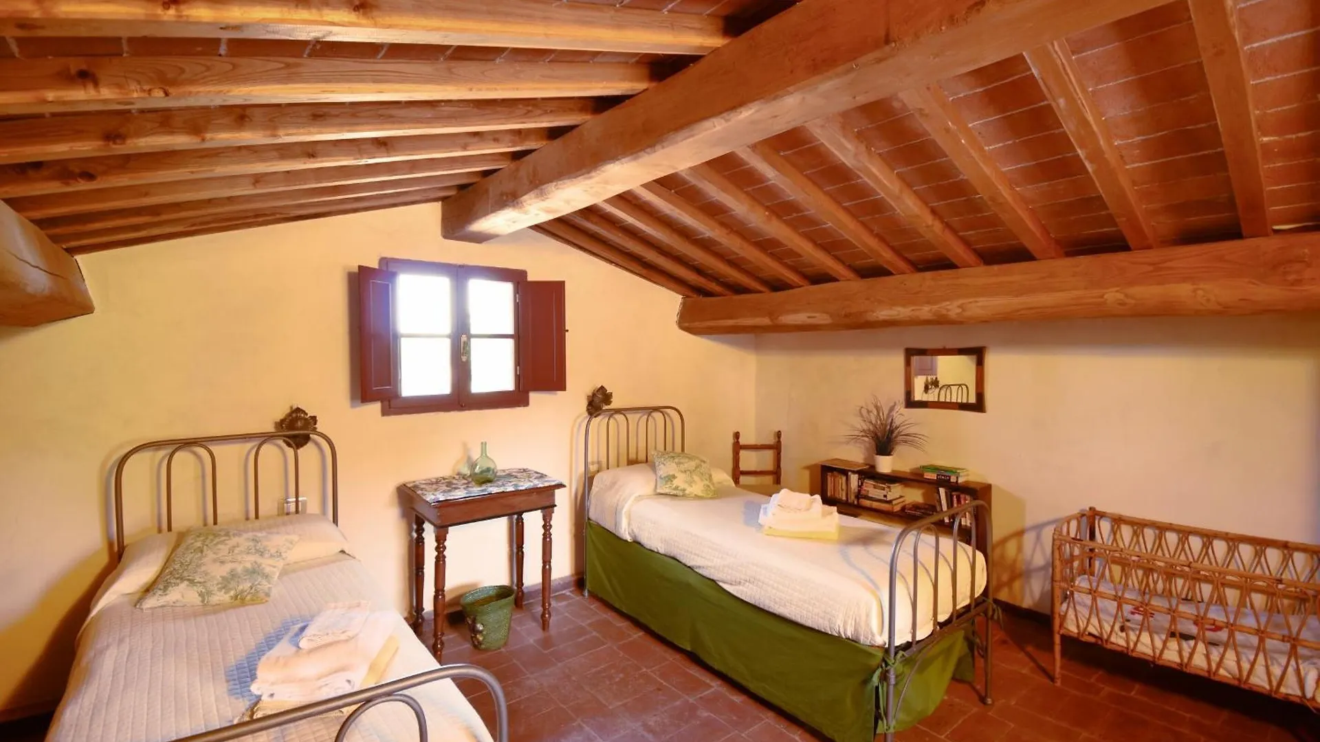 Villa Siena 0*,  Italy