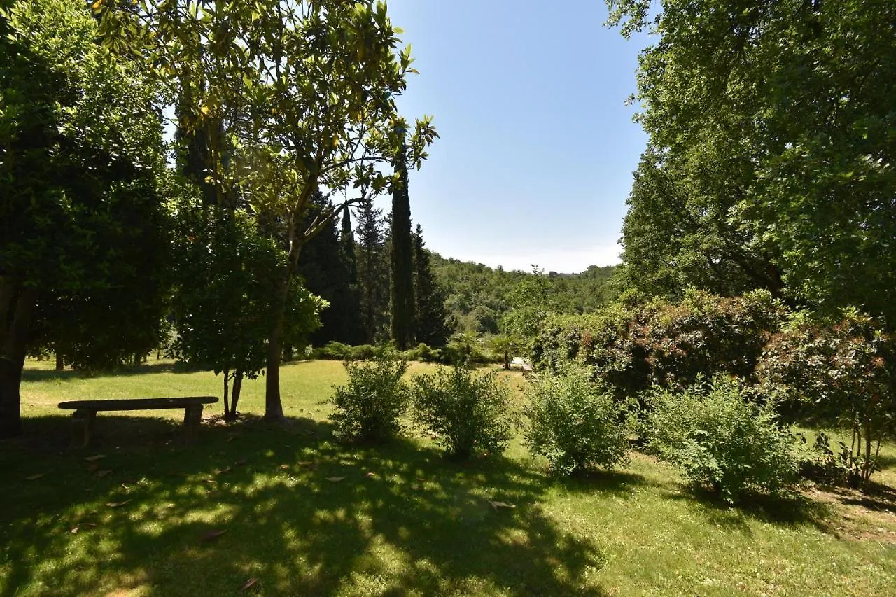 Villa Siena 0*,