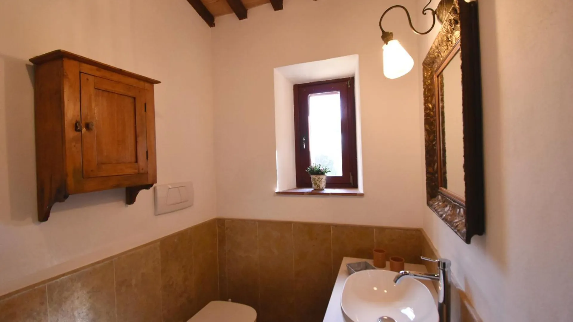 Villa Siena 0*,  Italy